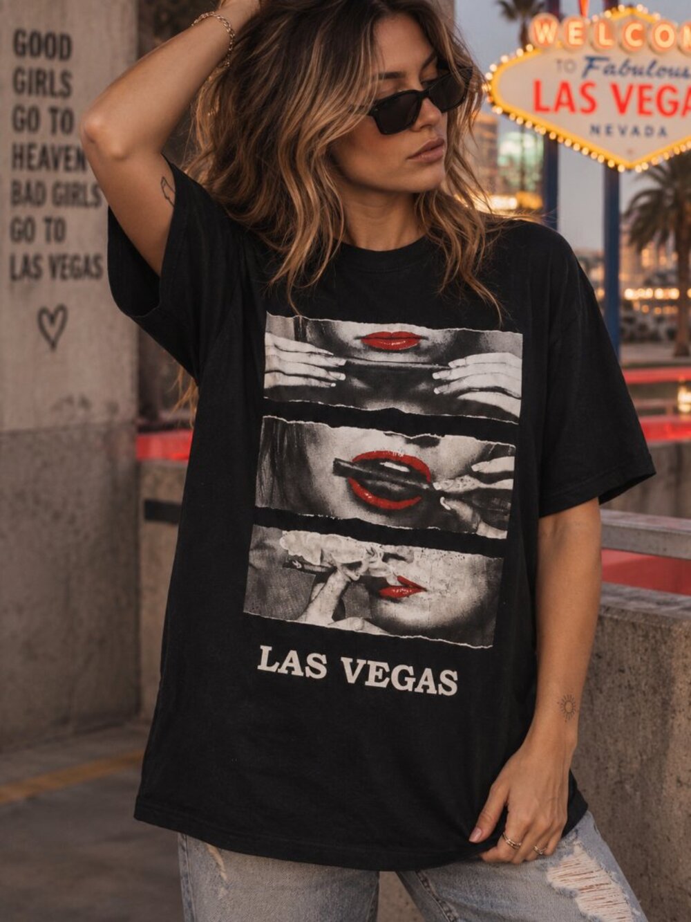 Modern Culture Las Vegas Red Lips Graphic Tee Black Size S